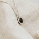 1615980 HVITT GULL ROSET ANHENG MED SORT SAFIR  OG DIAMANTER CT WSi 0,0816 -  B: 13 MM x H: 21 MM thumbnail